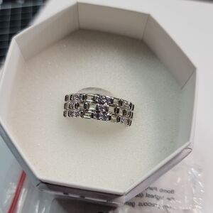 Bomb Party Ring Size 8 Elegant Silver and Crystal Ring